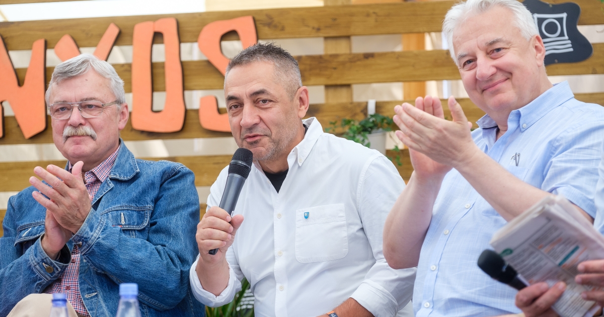 A béke feltételei: biztonsági garancia és a kisebbségi jogok biztosítása